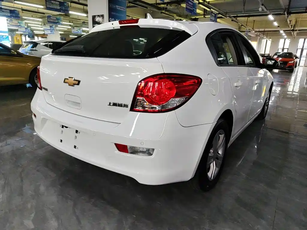 Chevrolet Cruze — миниатюра 7