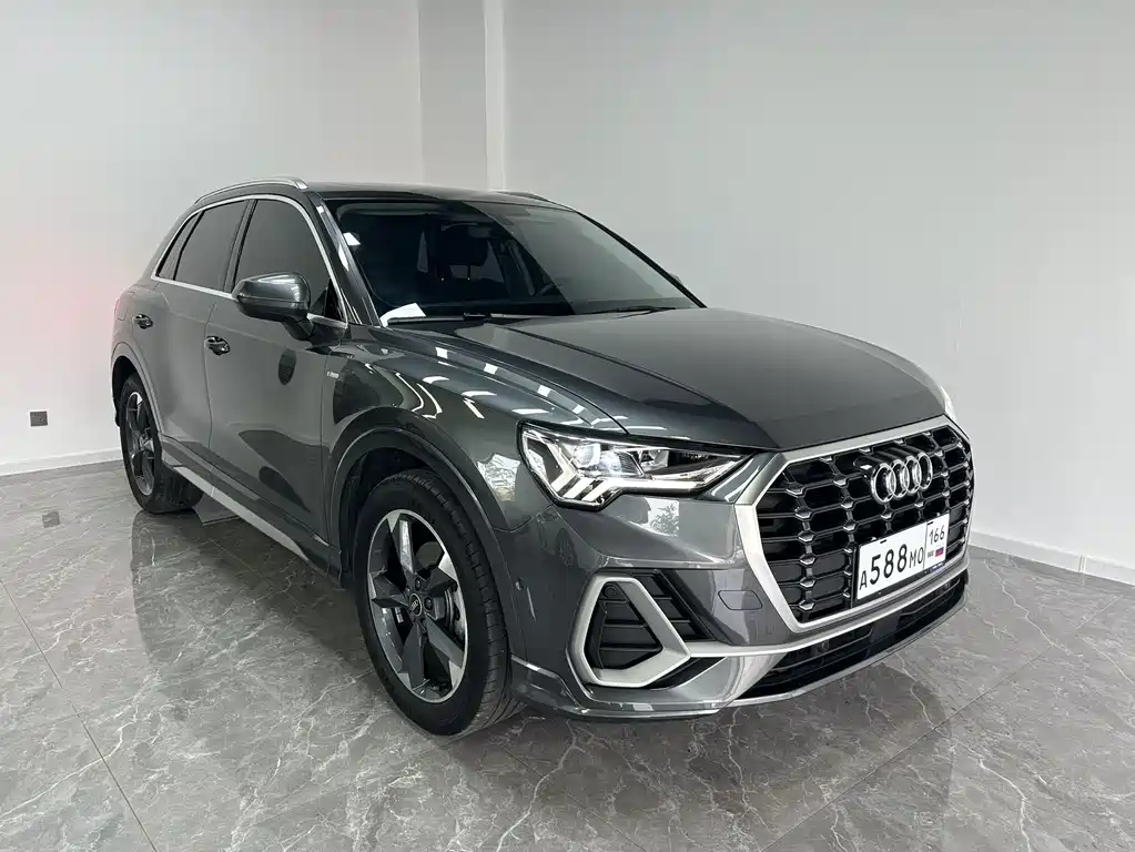 Audi Q3 2023 35 TFSI Fashion (1.4T)