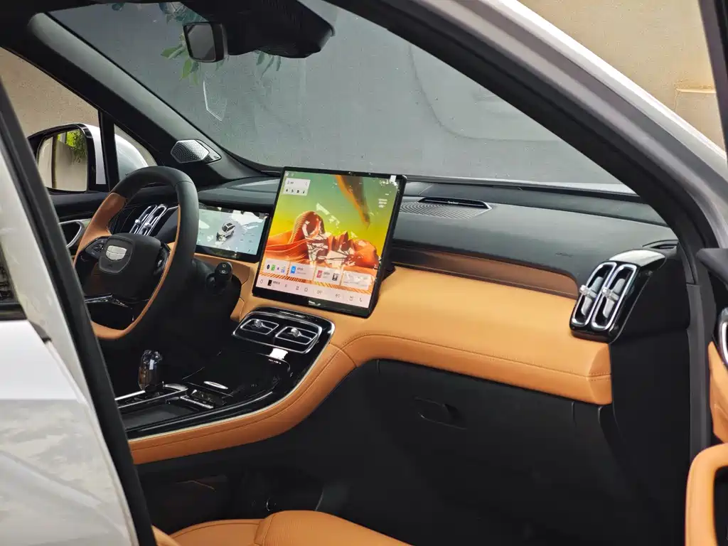 Geely Boyue L — миниатюра 7