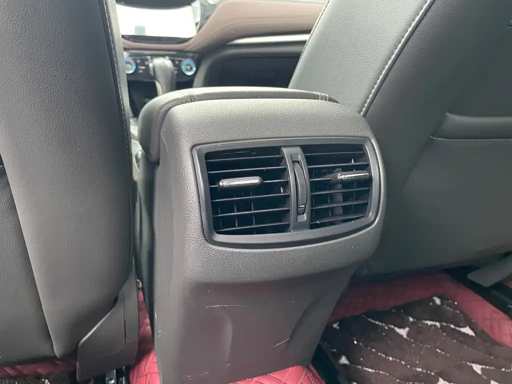 Chevrolet Malibu — миниатюра 12