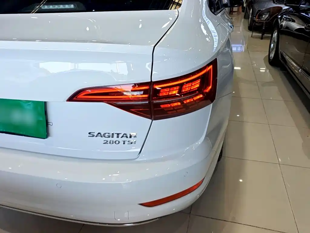 Volkswagen Sagitar — миниатюра 8