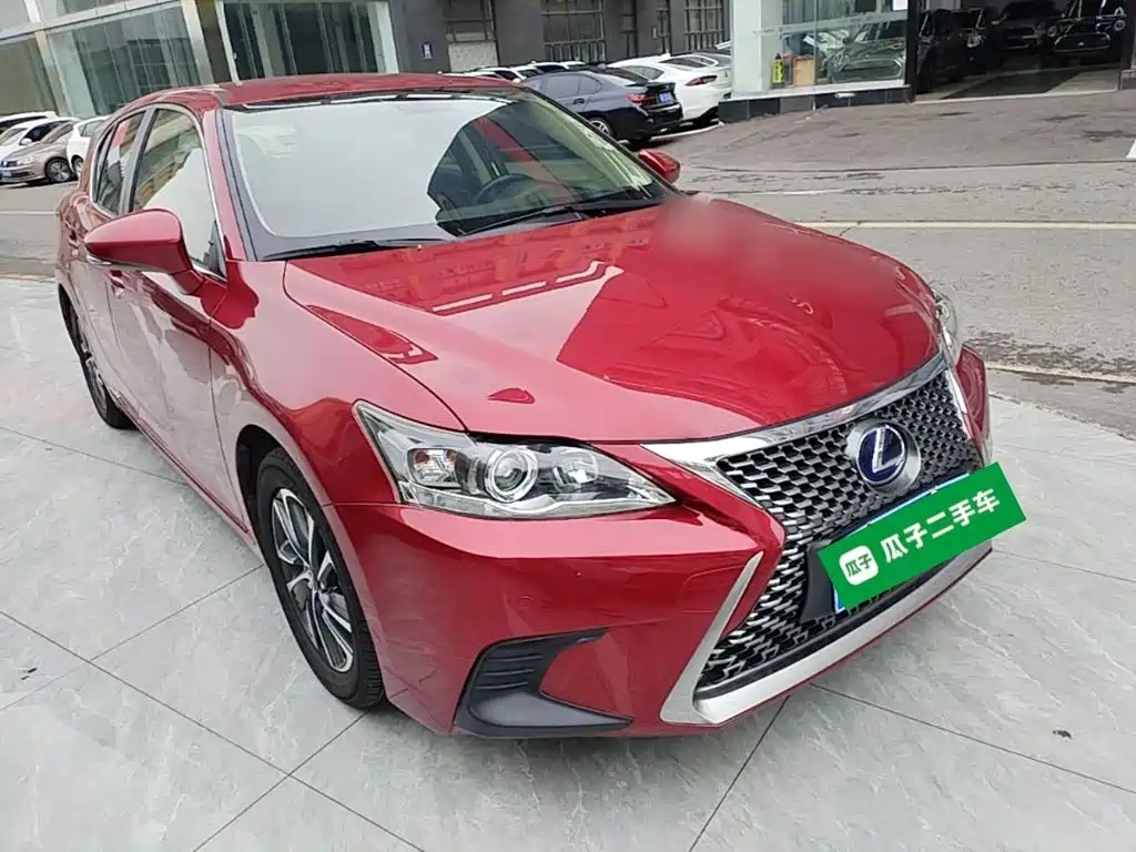 Lexus CT — миниатюра 4
