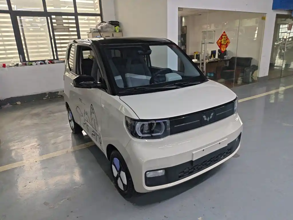 Wuling MINIEV — миниатюра 4