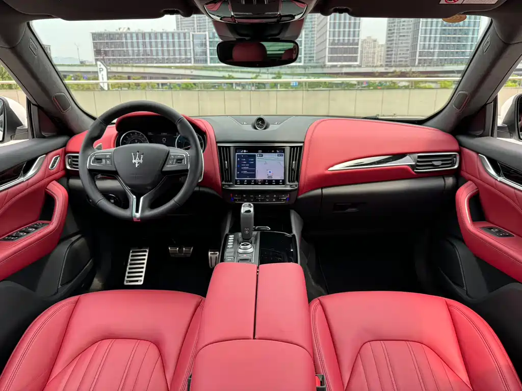 Maserati Levante 2023 2.0T GT