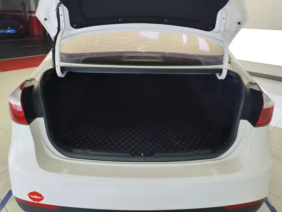 Kia K3 — миниатюра 4