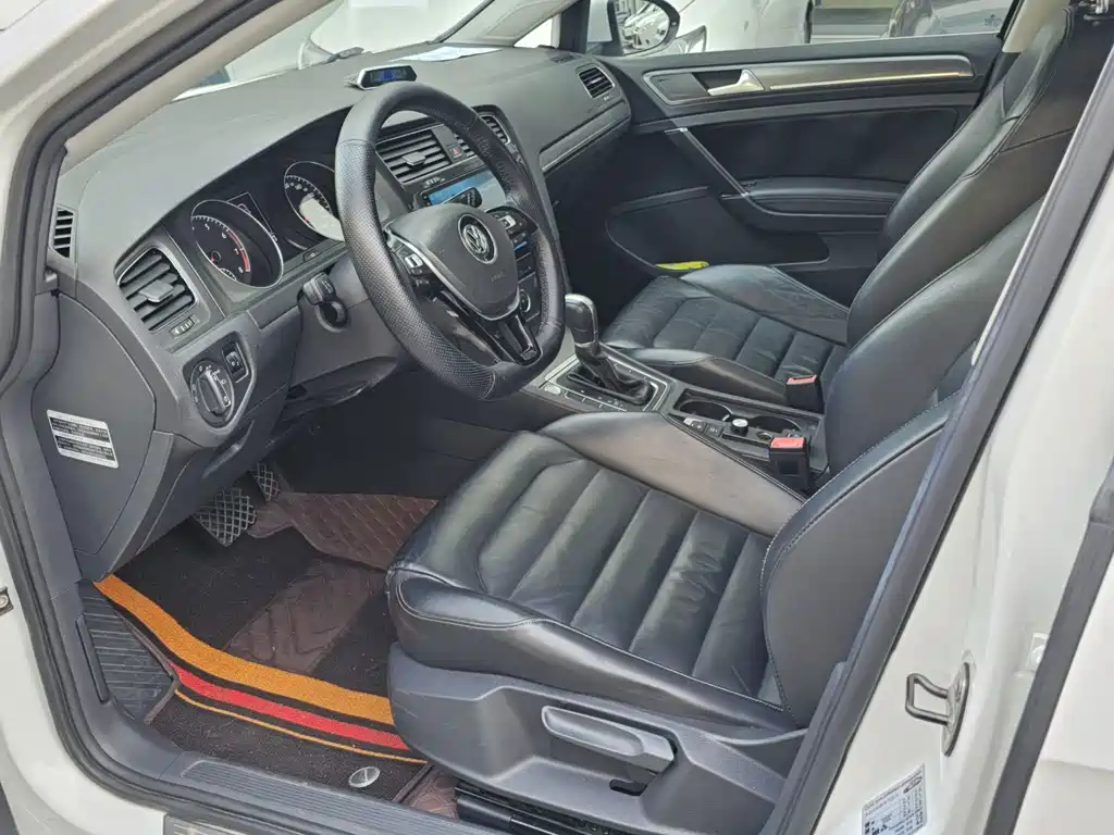 Volkswagen Golf — миниатюра 10