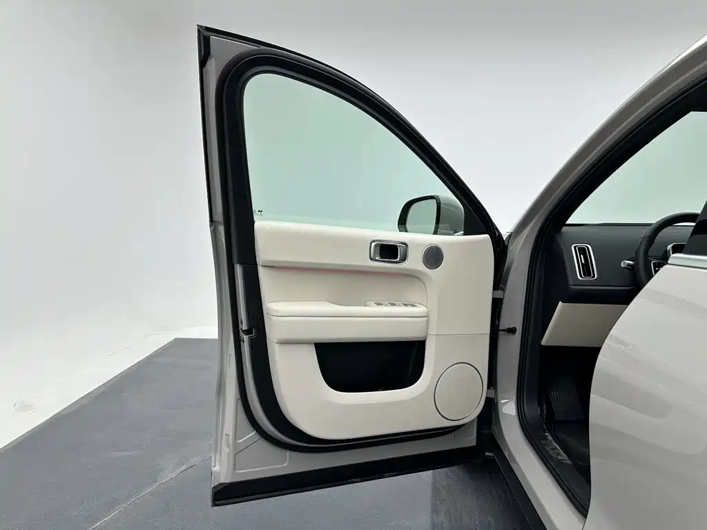 Li Auto Li L6 — миниатюра 11