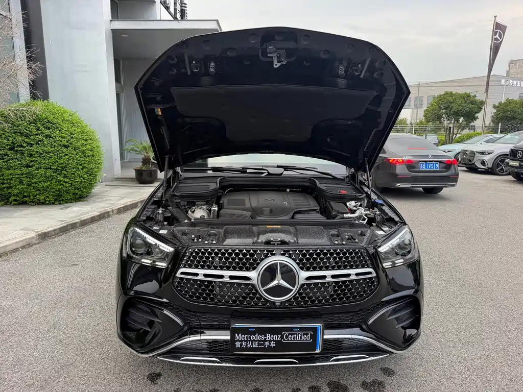 Mercedes-Benz GLE (Import) — миниатюра 25
