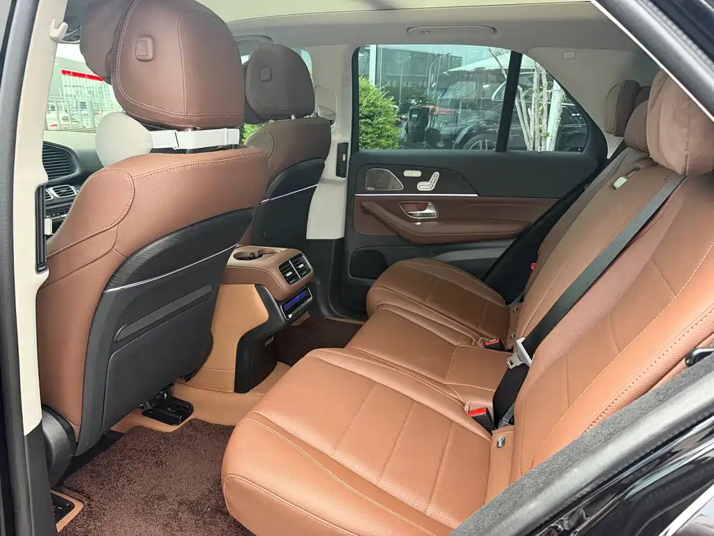 Mercedes-Benz GLE (Import) — миниатюра 11