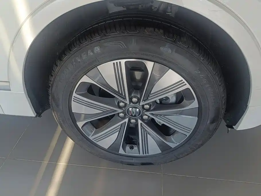 Buick E5 2025 620KM Premium