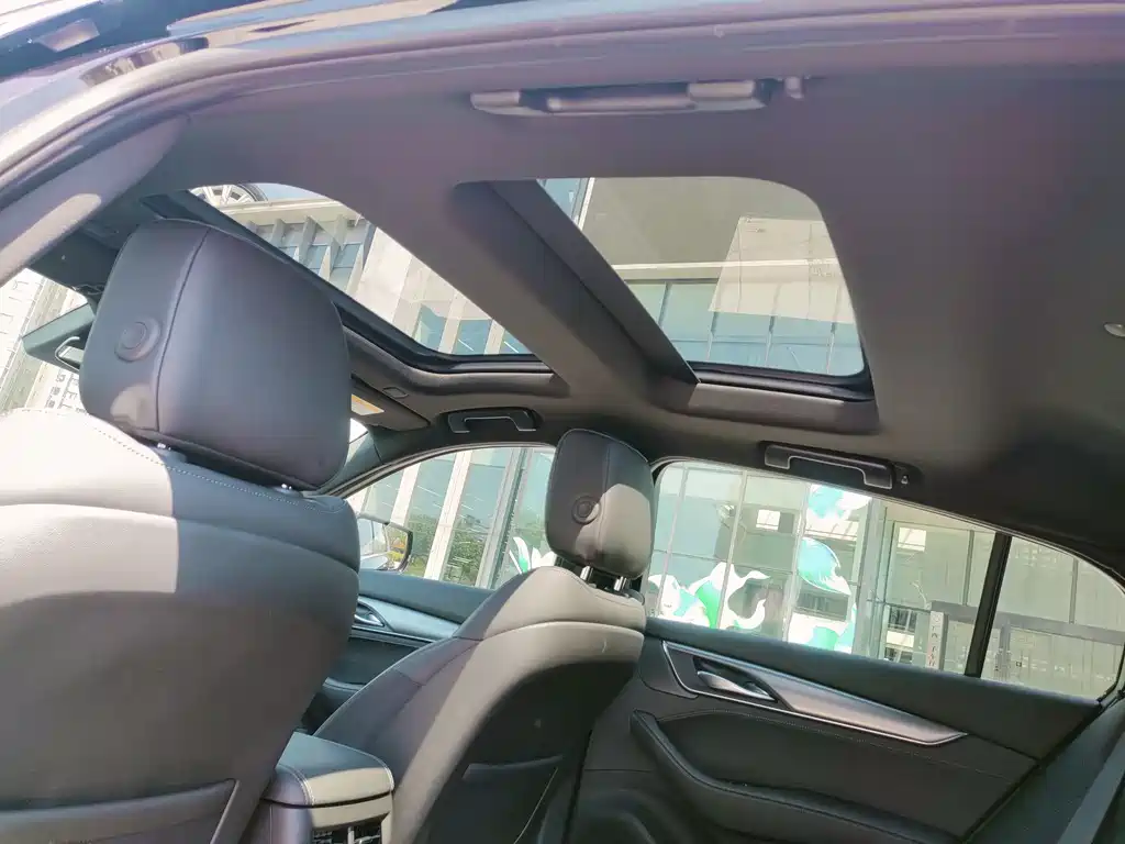 Cadillac CT5 — миниатюра 27
