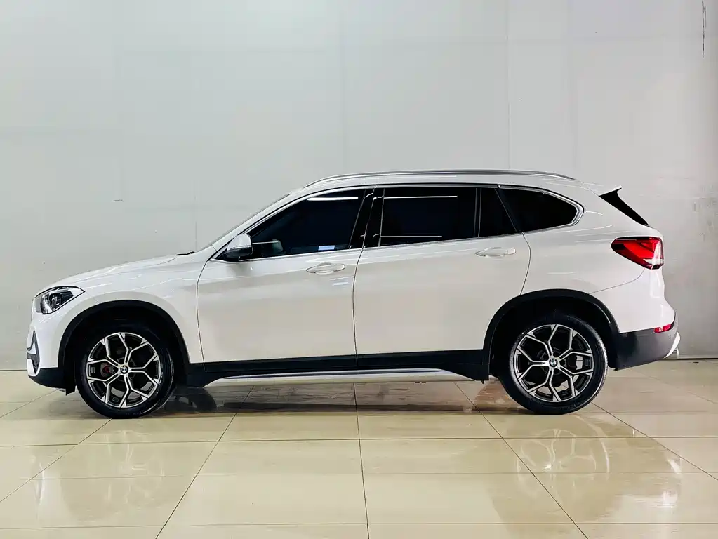BMW X1 — миниатюра 6