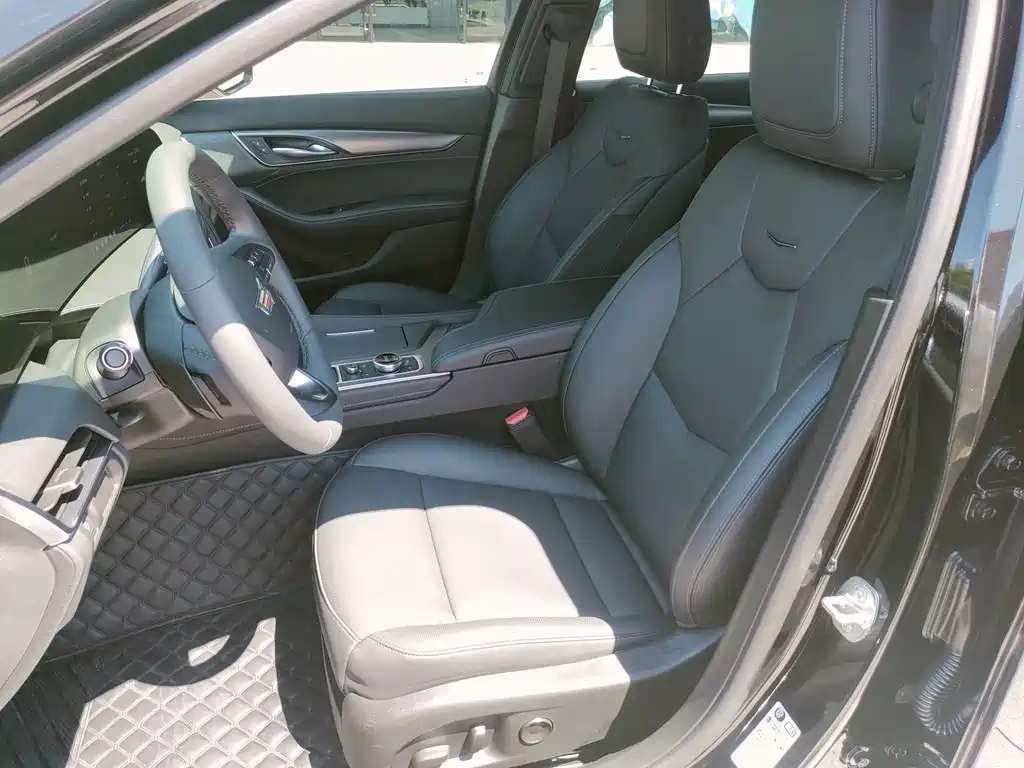 Cadillac CT5 — миниатюра 15
