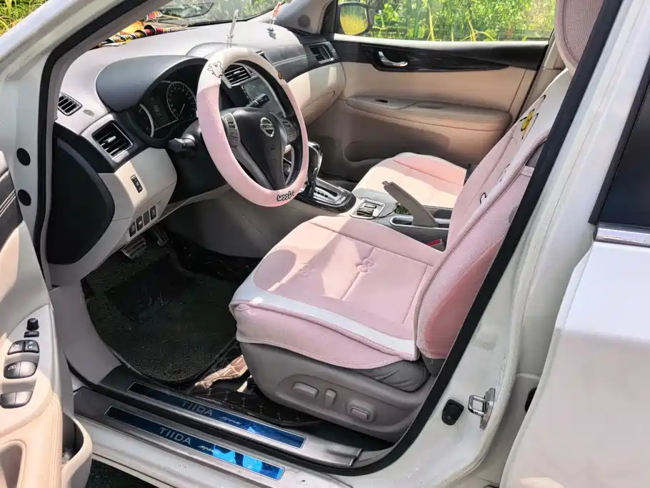 Nissan Tiida — миниатюра 9