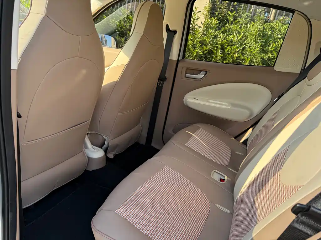 Wuling MINIEV — миниатюра 7