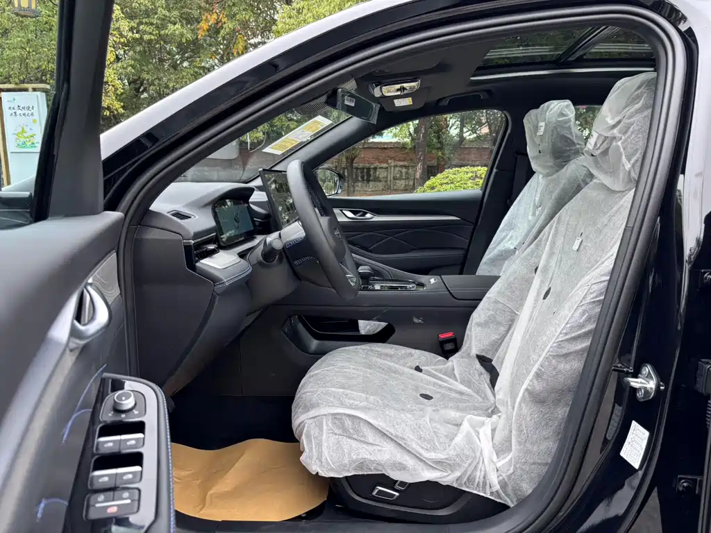 GEELY AUTOMOBILE XINGRUI