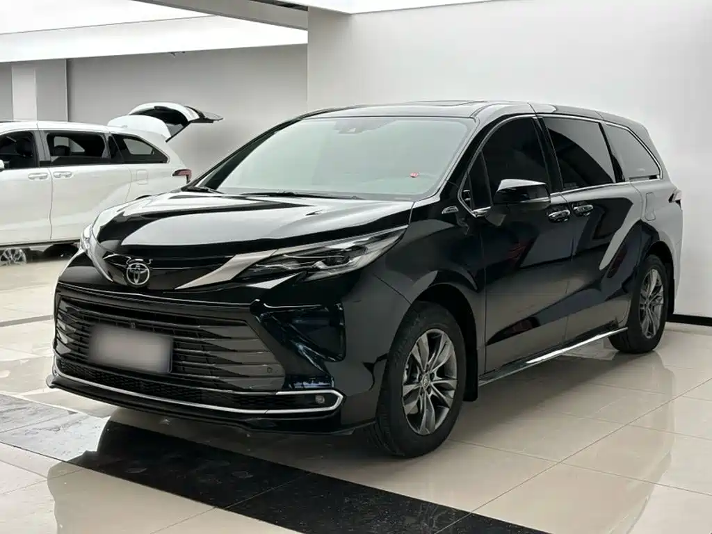 Toyota Sienna — миниатюра 3