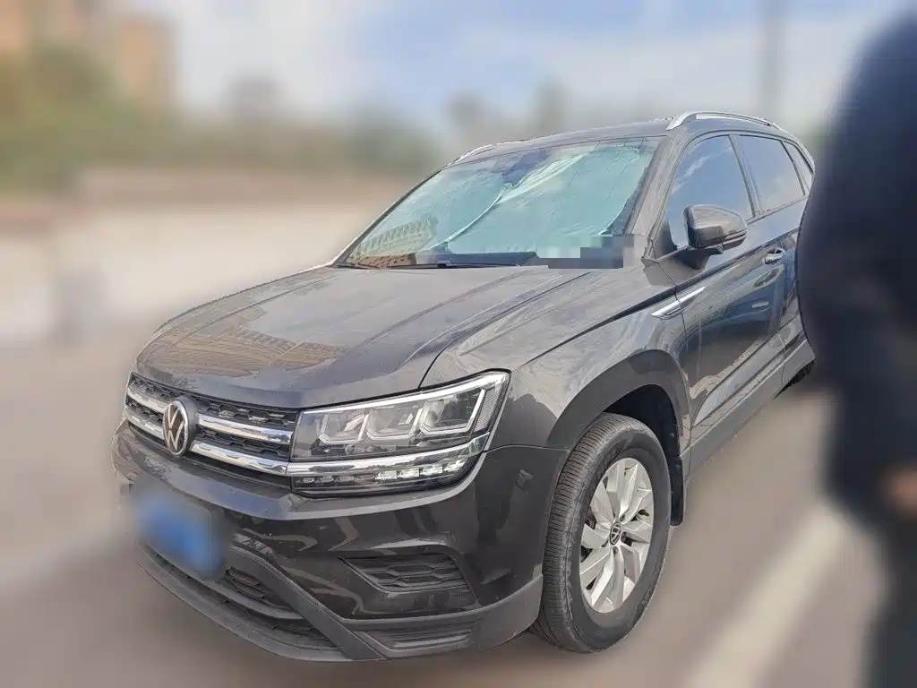 Volkswagen Tharu