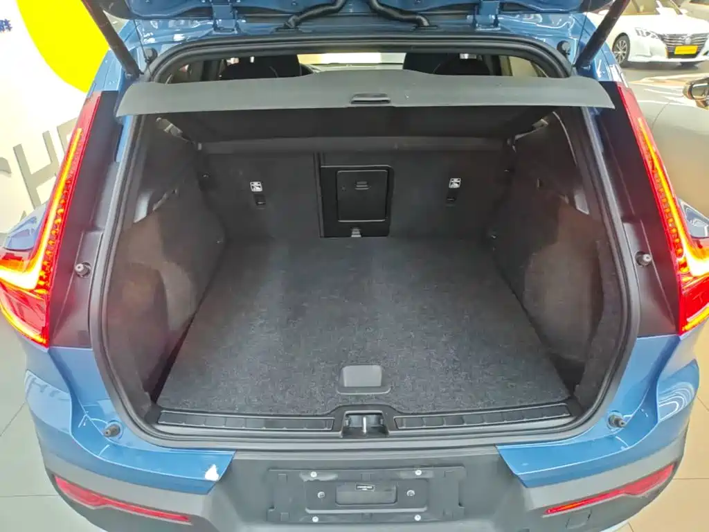 Volvo XC40 — миниатюра 19