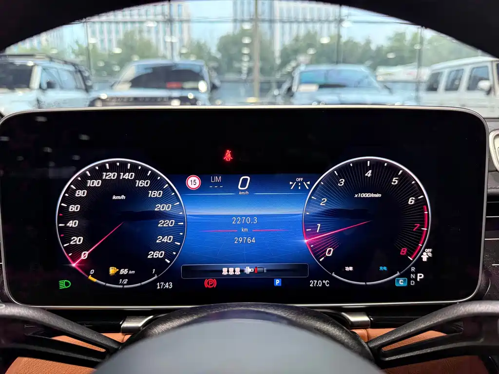 Mercedes-Benz S-Class — миниатюра 9