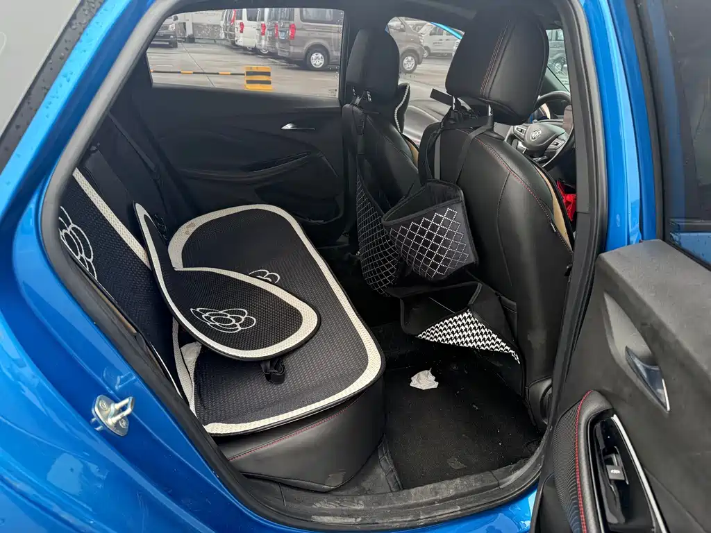 Buick Verano — миниатюра 10