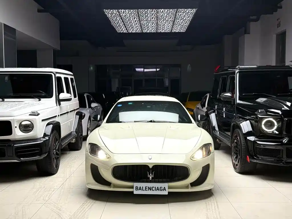 Maserati GranTurismo 2012 4.7L MC Stradale