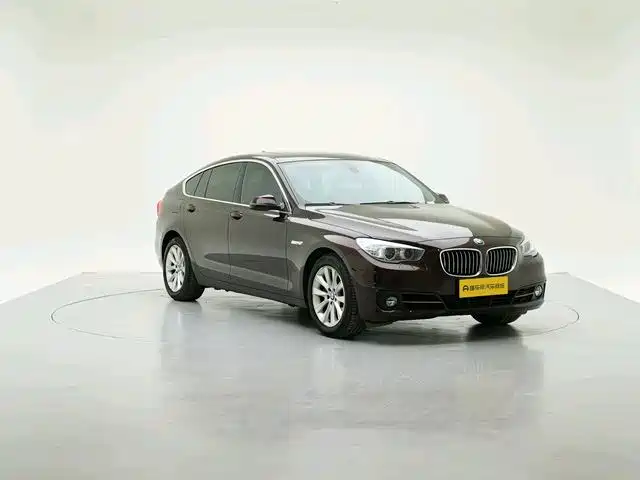 BMW 5 Series GT — миниатюра 6