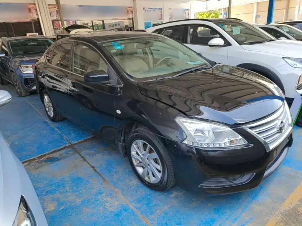 Nissan Sylphy 2014 1.6XV CVT Premium