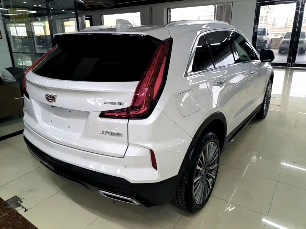 Cadillac XT4 — миниатюра 7