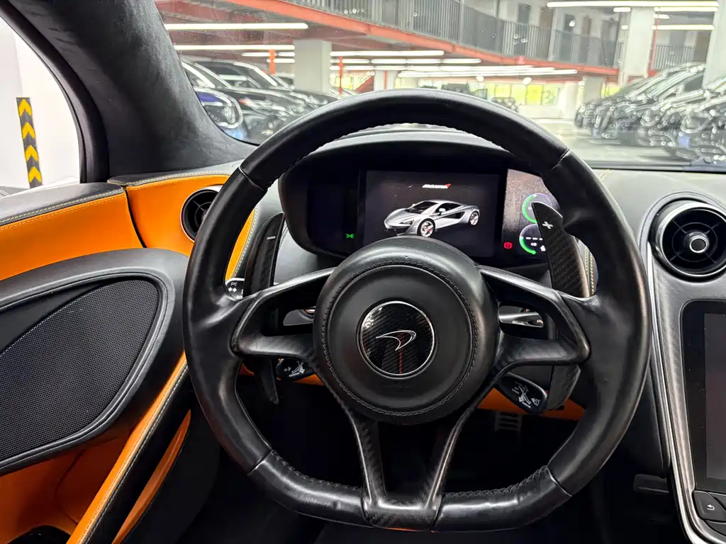 McLaren 540C 2015 3.8T Coupe