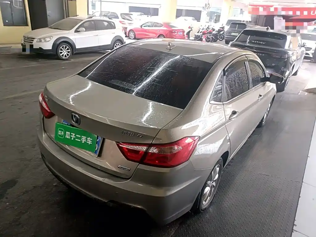 Changan V7 — миниатюра 7