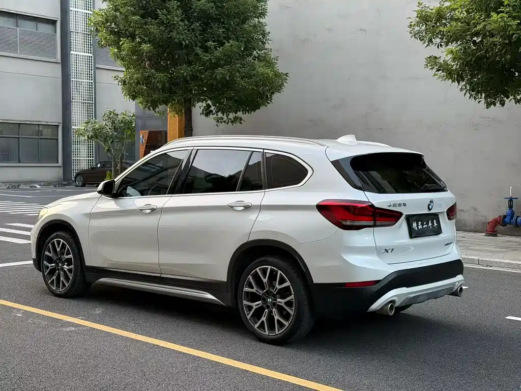 BMW X1 — миниатюра 4