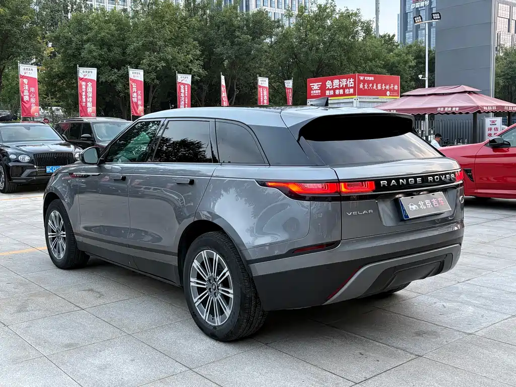 Land Rover Velar — миниатюра 16