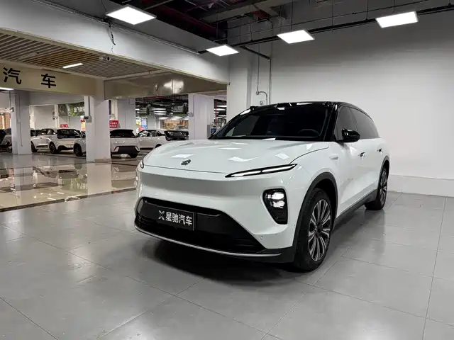 2024 Nio ES8