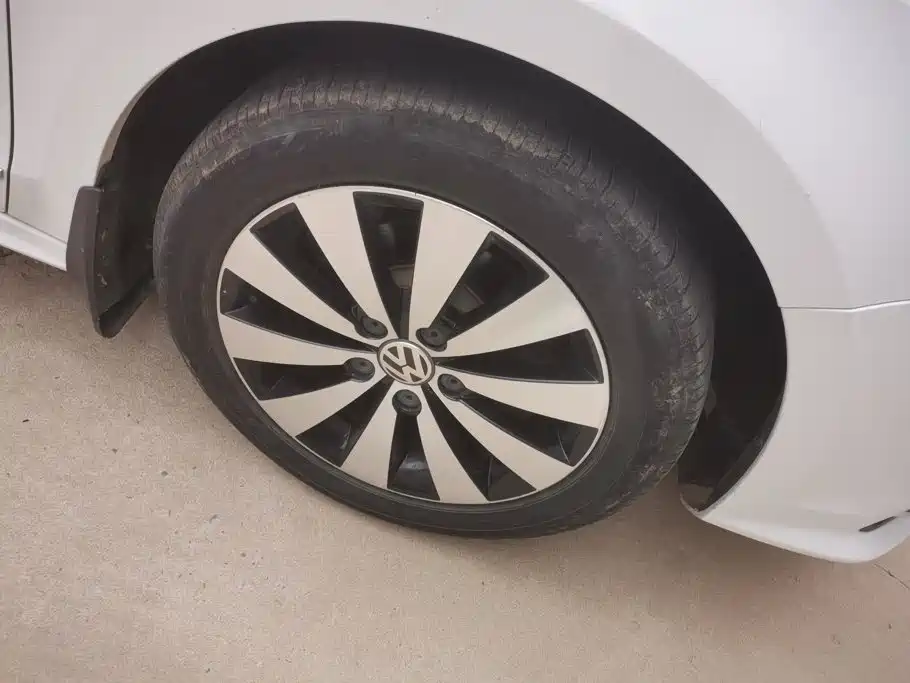 Volkswagen Sagitar — миниатюра 6