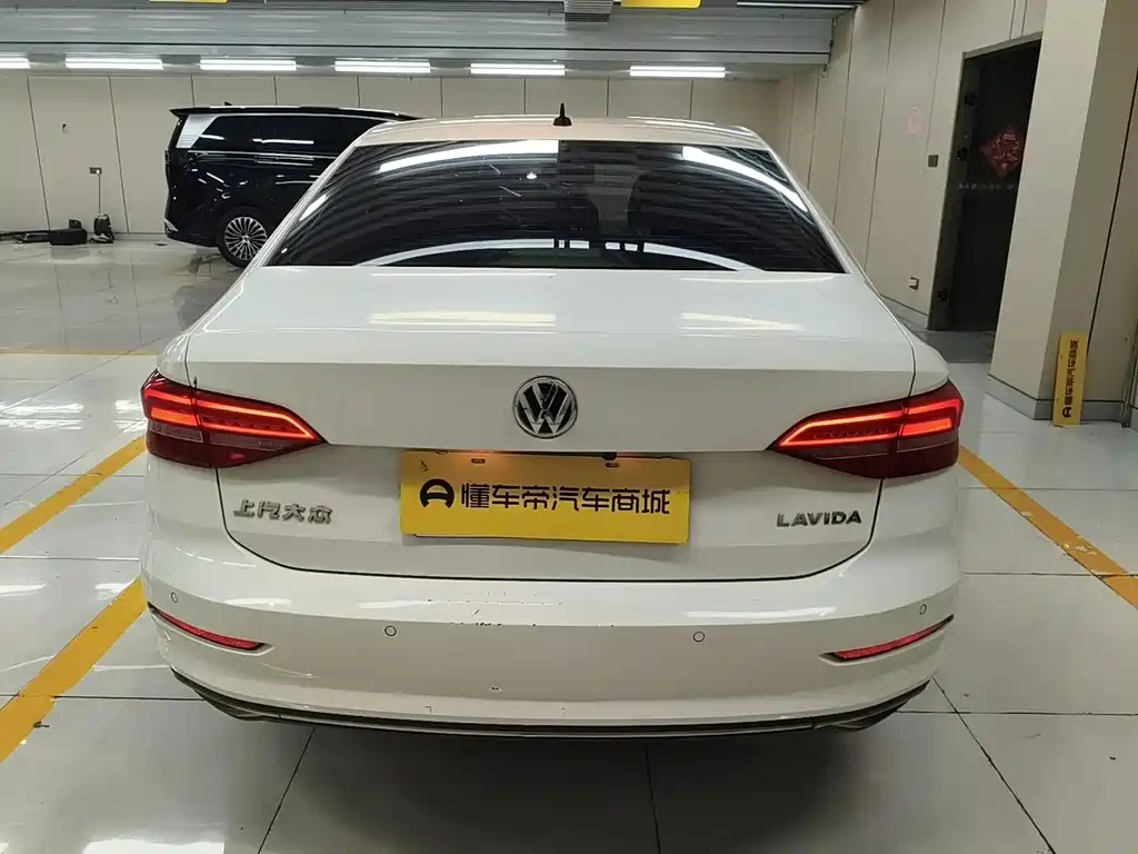 Volkswagen Lavida — миниатюра 8