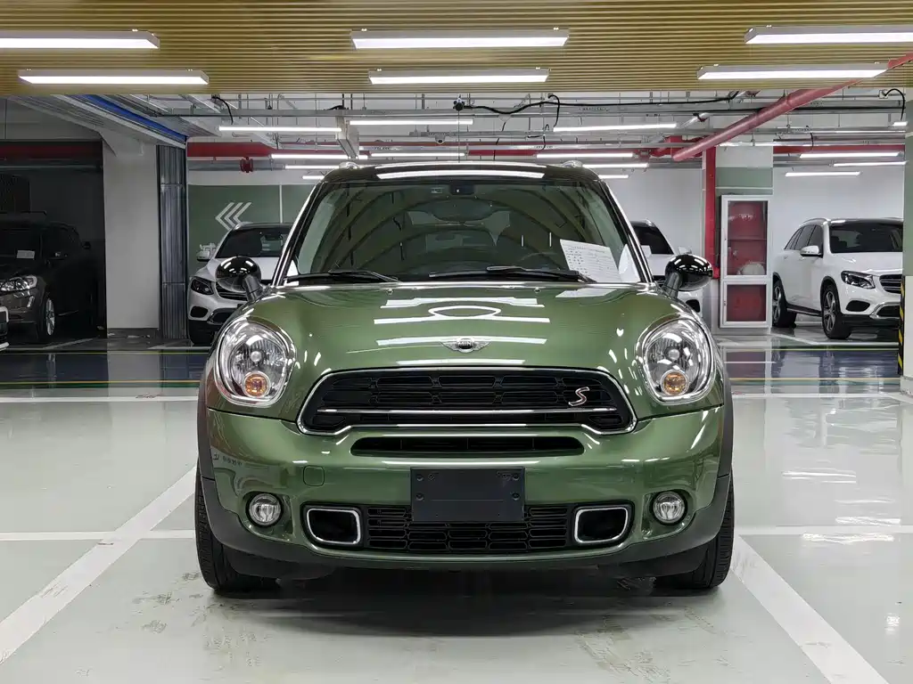 Mini Mini Countryman 2016