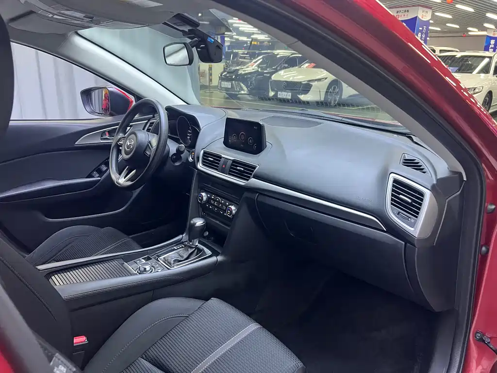 Mazda 3 Axela — миниатюра 12