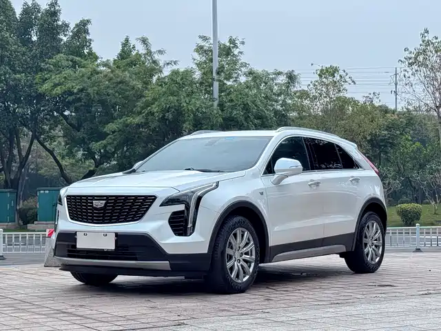 Cadillac XT4