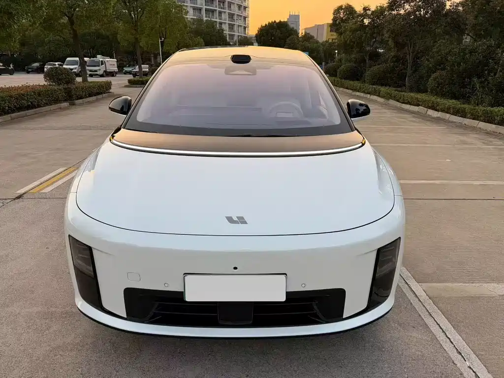 Li Auto Li i8 — миниатюра 2