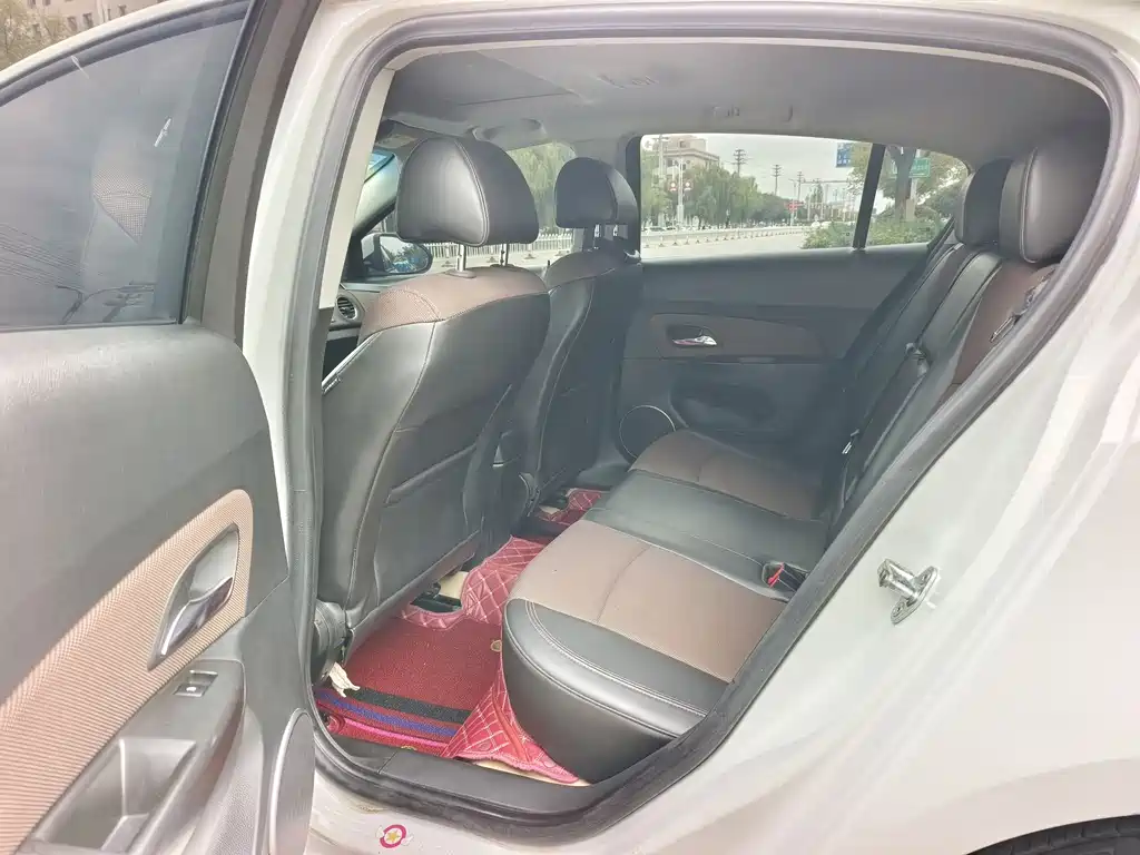 Chevrolet Cruze 2013 1.6L AT Luxury