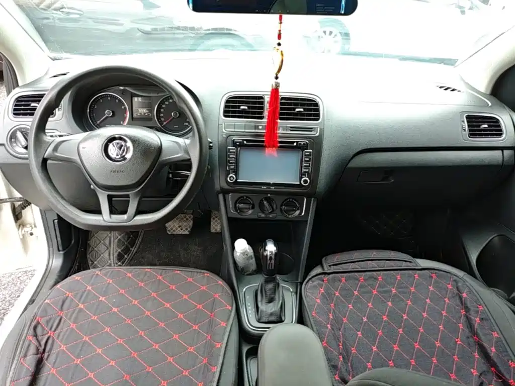 Volkswagen Polo — миниатюра 10