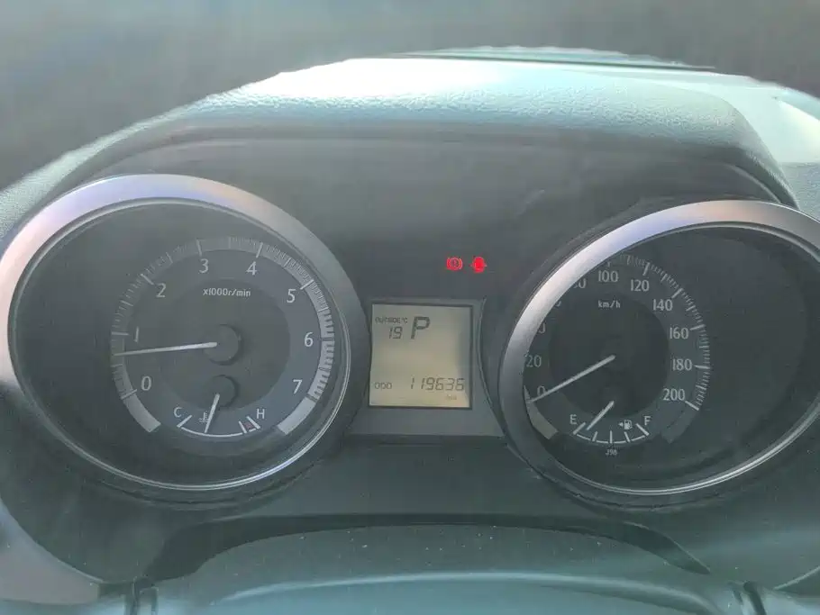 Toyota Prado — миниатюра 14