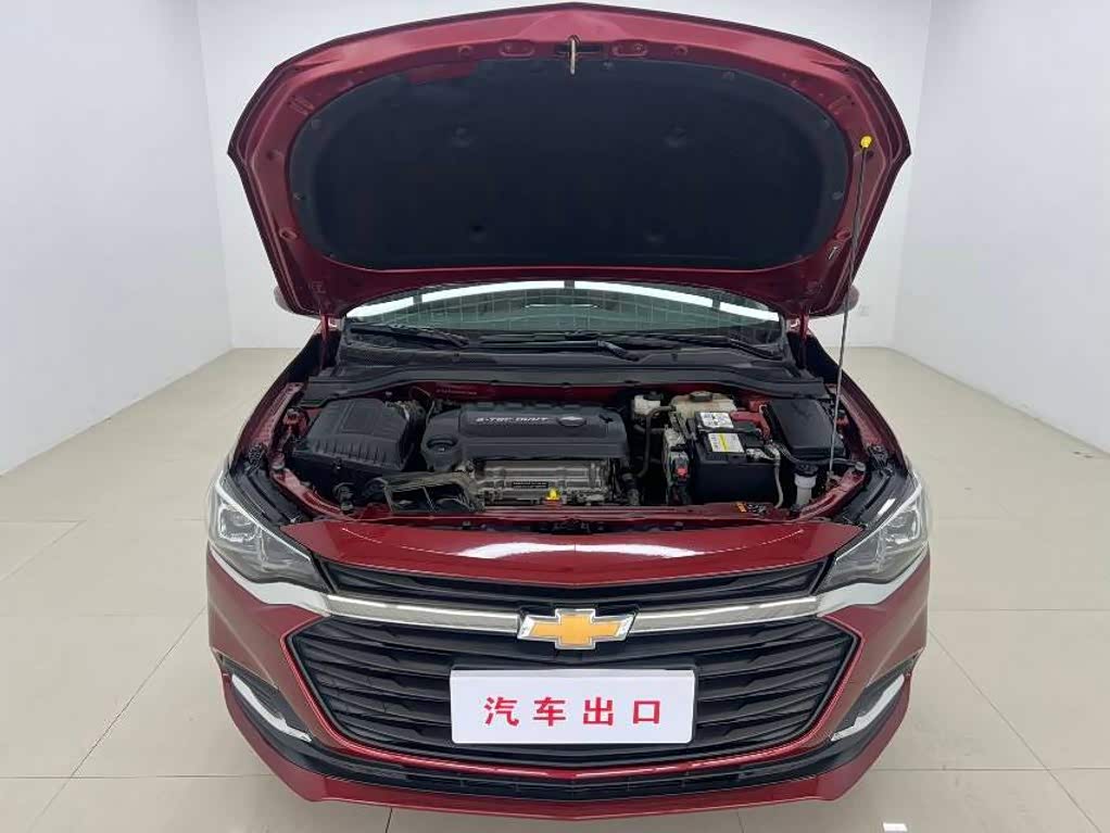Chevrolet Monza 1.5 л 2022 г. красный/фиолетовый, пробег 10000 км