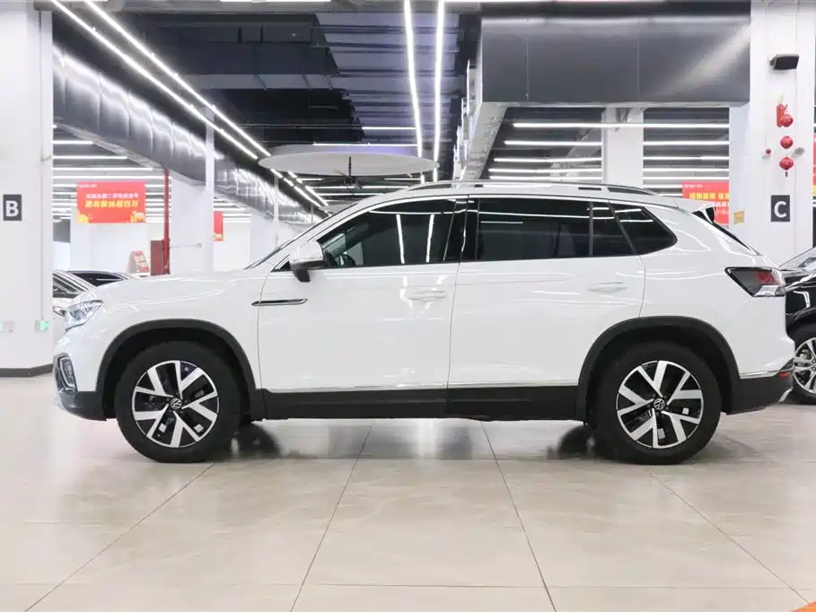 Volkswagen Tayron 2023 300TSI Luxury Plus