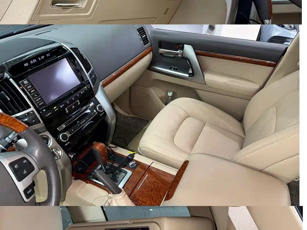 Toyota Land Cruiser 2012 4.6L AT VX-R