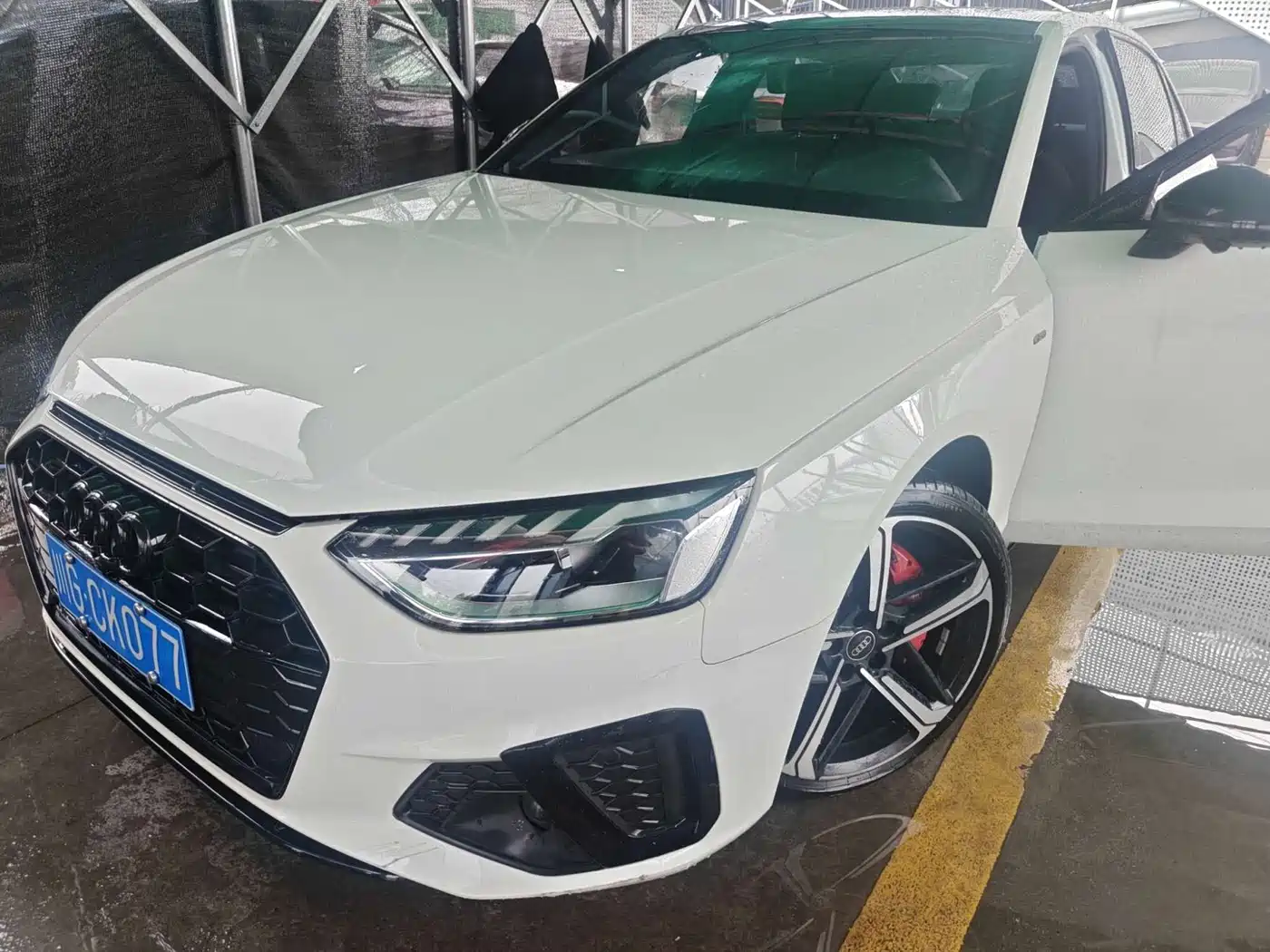 奥迪A4L 2024款 40 TFSI 豪华动感型 2023