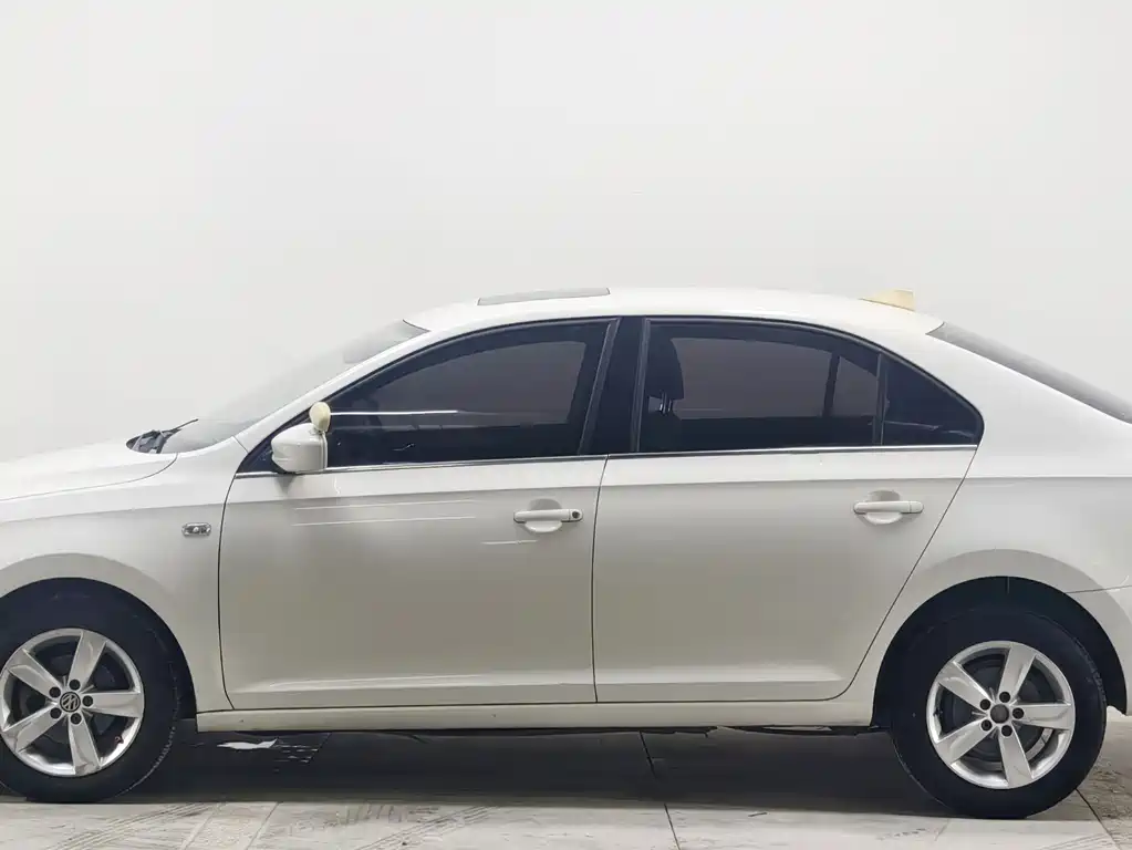 Volkswagen Santana — миниатюра 7