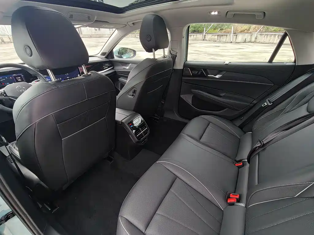Volkswagen Passat — миниатюра 16