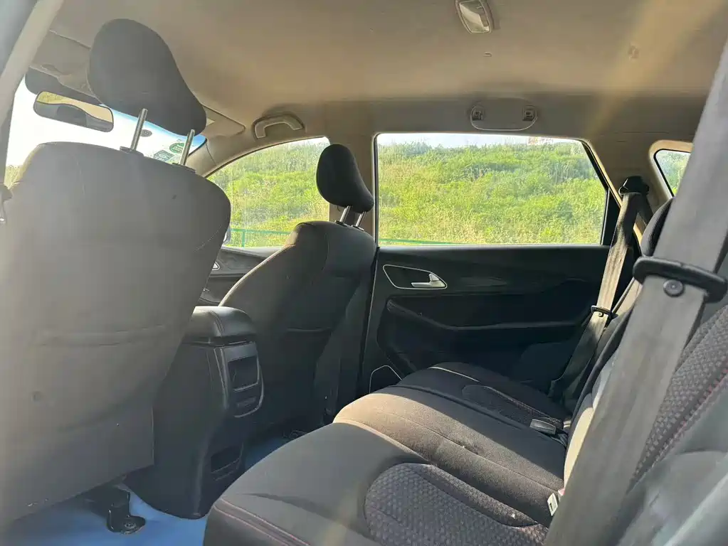 Baojun 560 1.8L Manual Value Type, фото 8